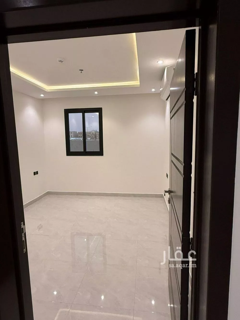 شقة 4 غرف في الرمال 5