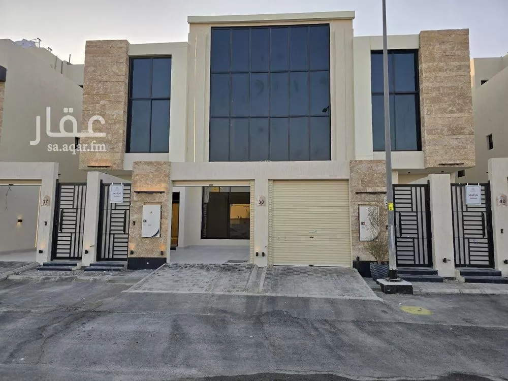 فيلا 6 غرف في عكاظ 2