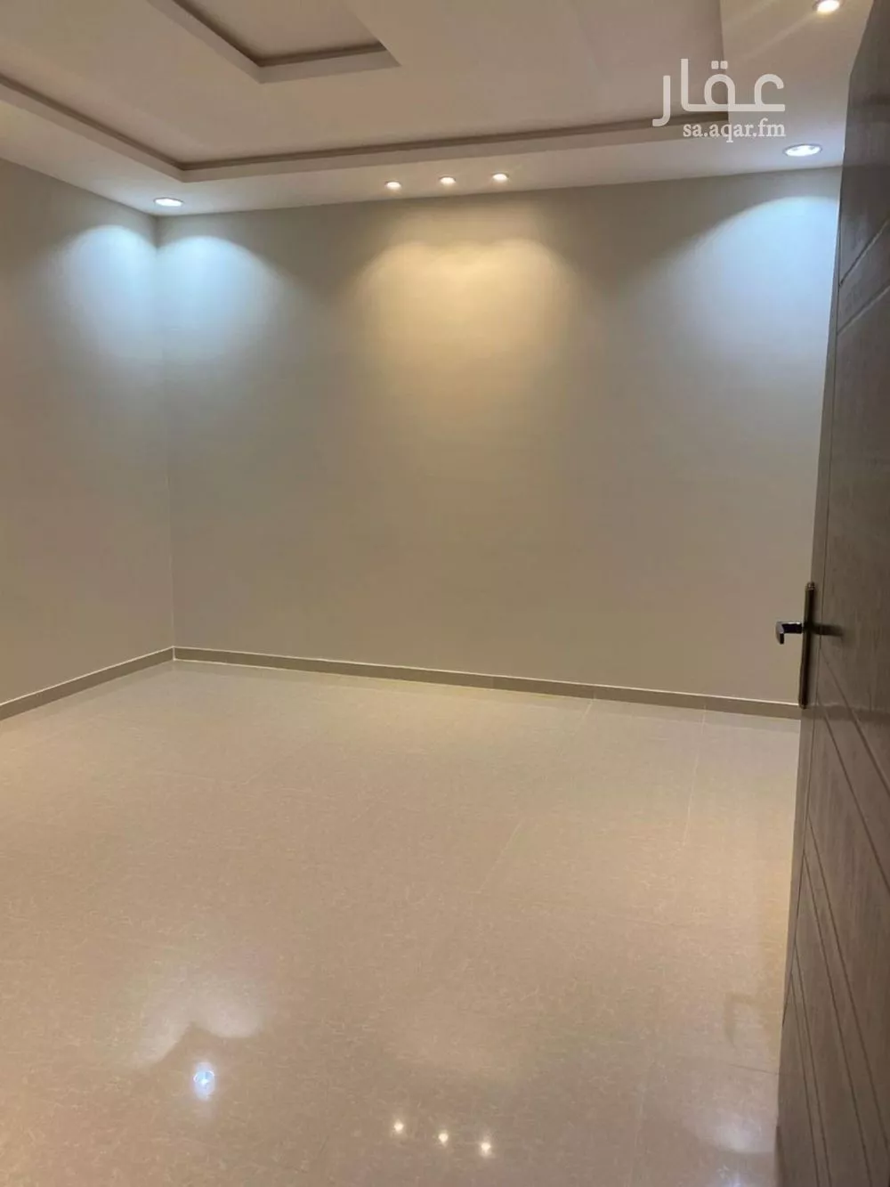 فيلا 6 غرف في النرجس 3