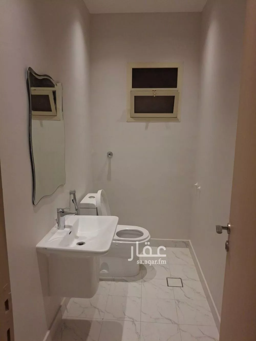 3 bedroom apartment in Al Malqa 5