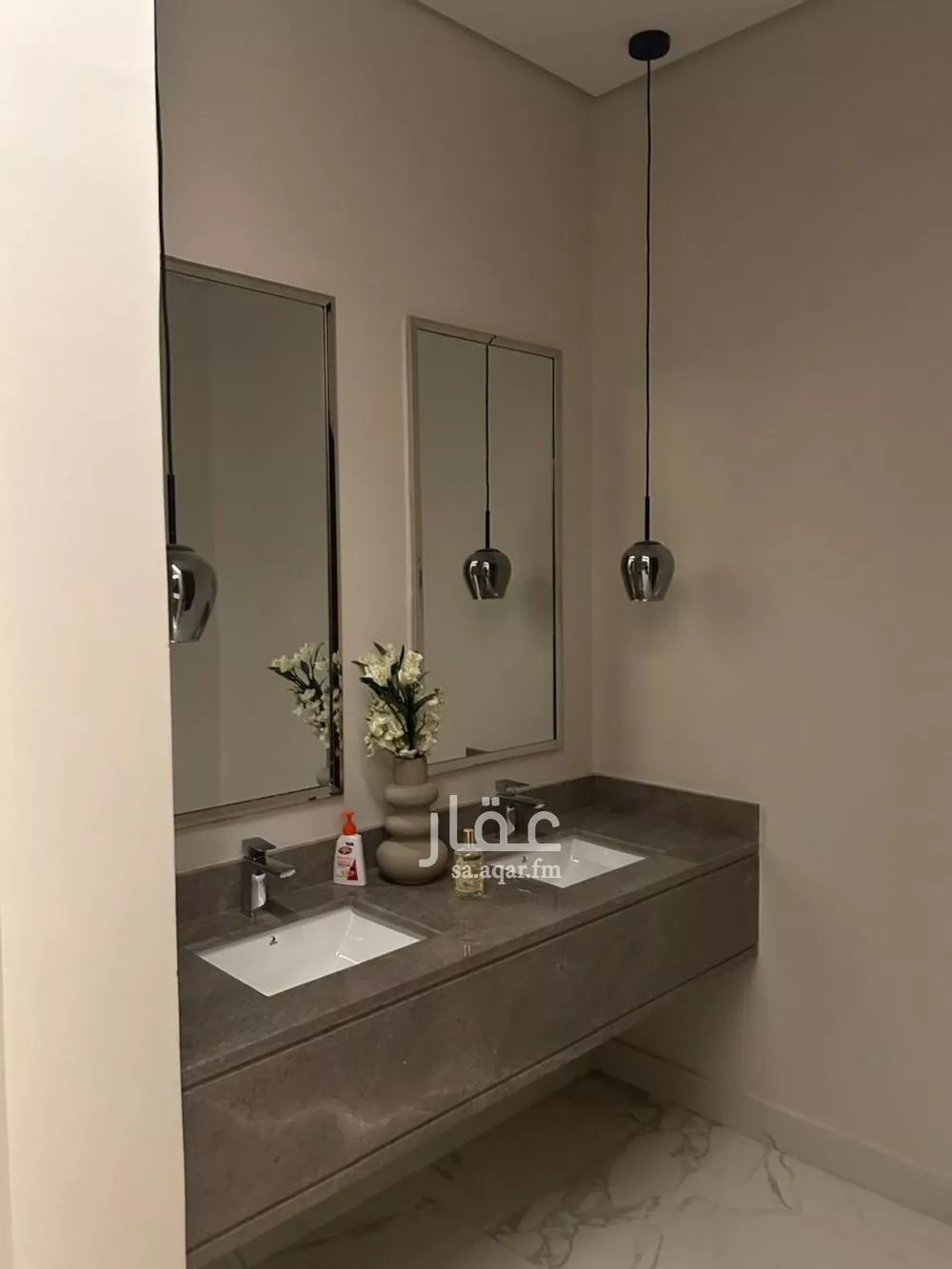 8 bedroom villa in Al Narjis 5