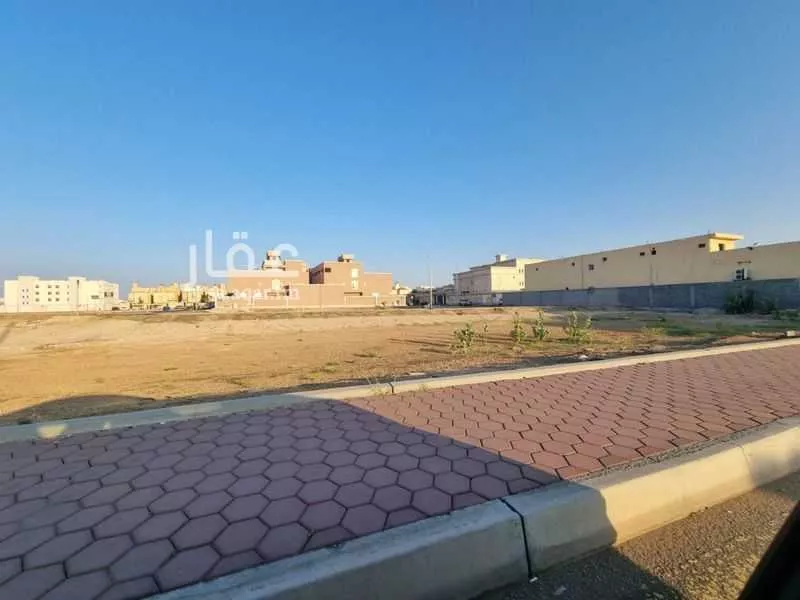 أرض 840 م² في الامواج