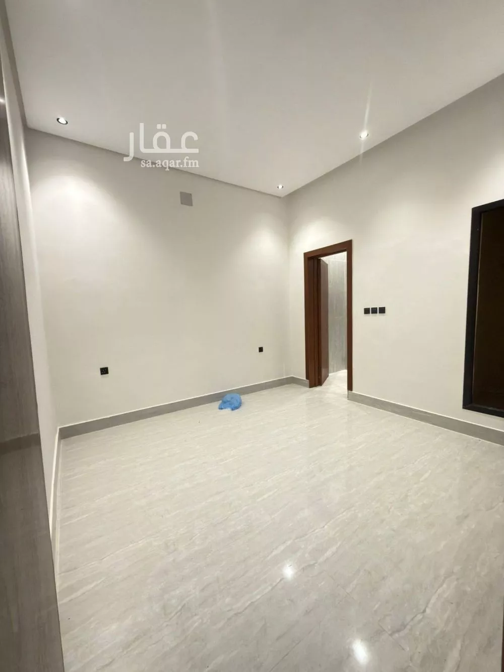 فيلا 7 غرف في طويق 4