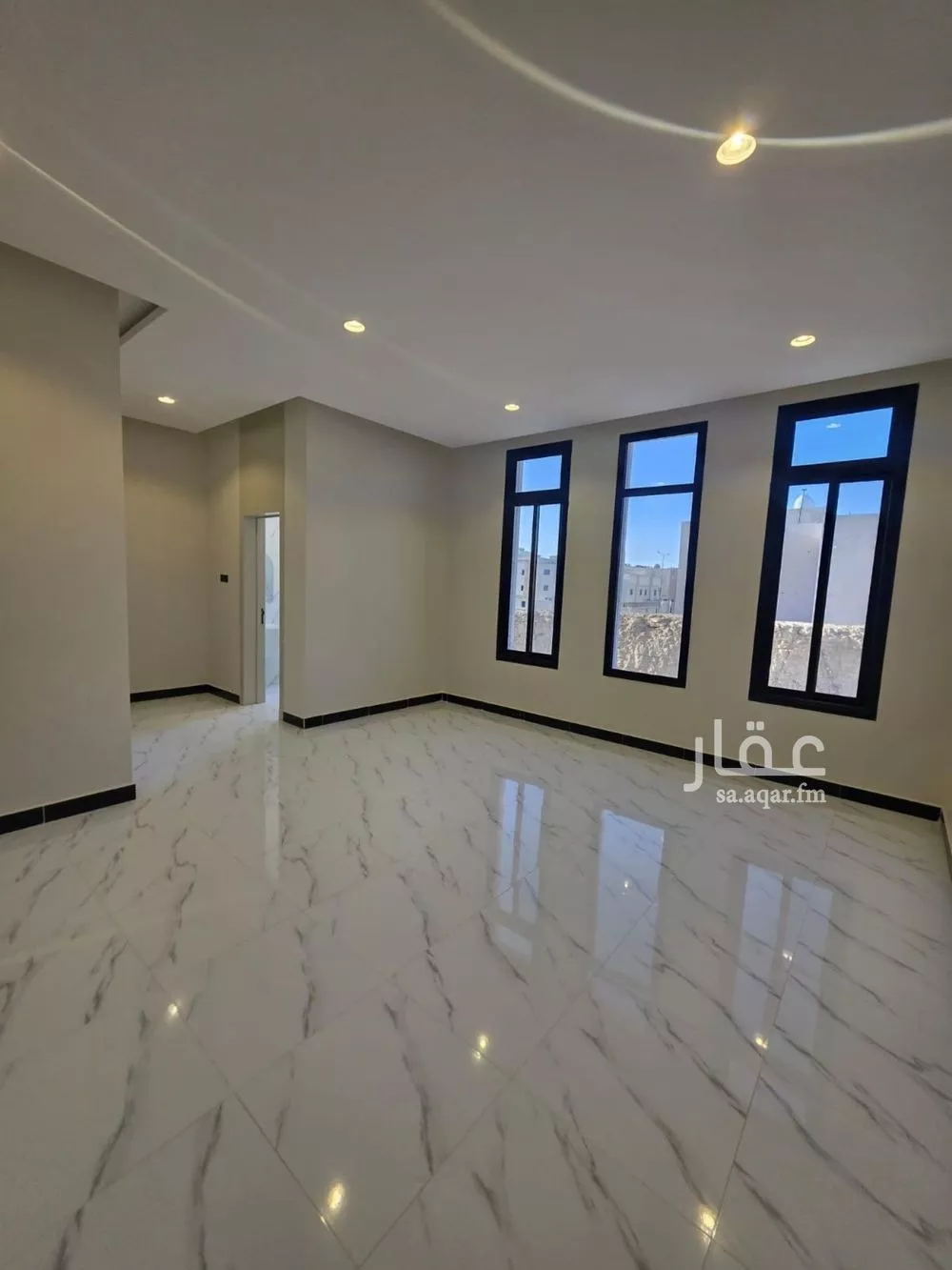 فيلا 6 غرف في ظهرة لبن 5