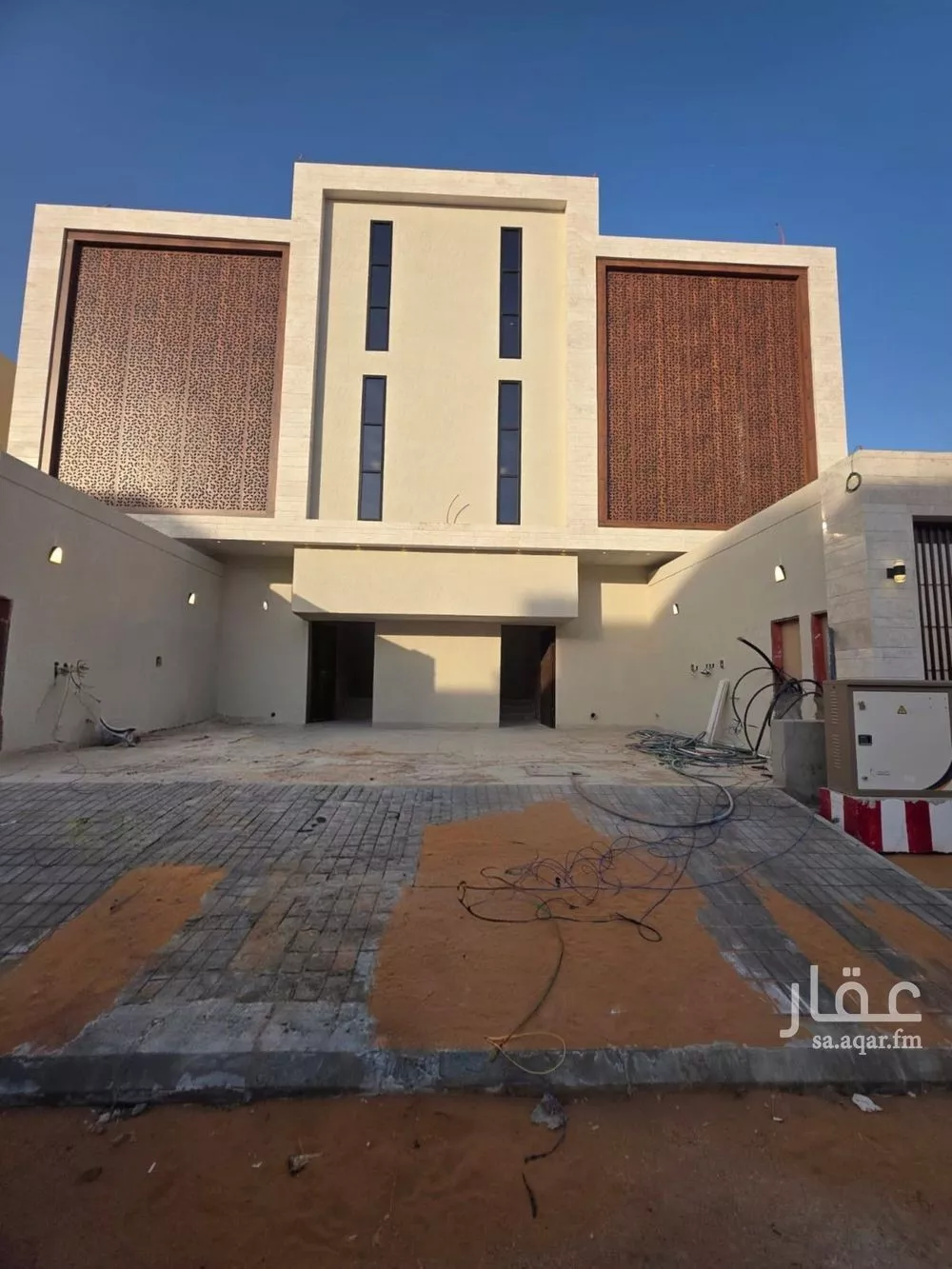 فيلا 5 غرف في طويق 2