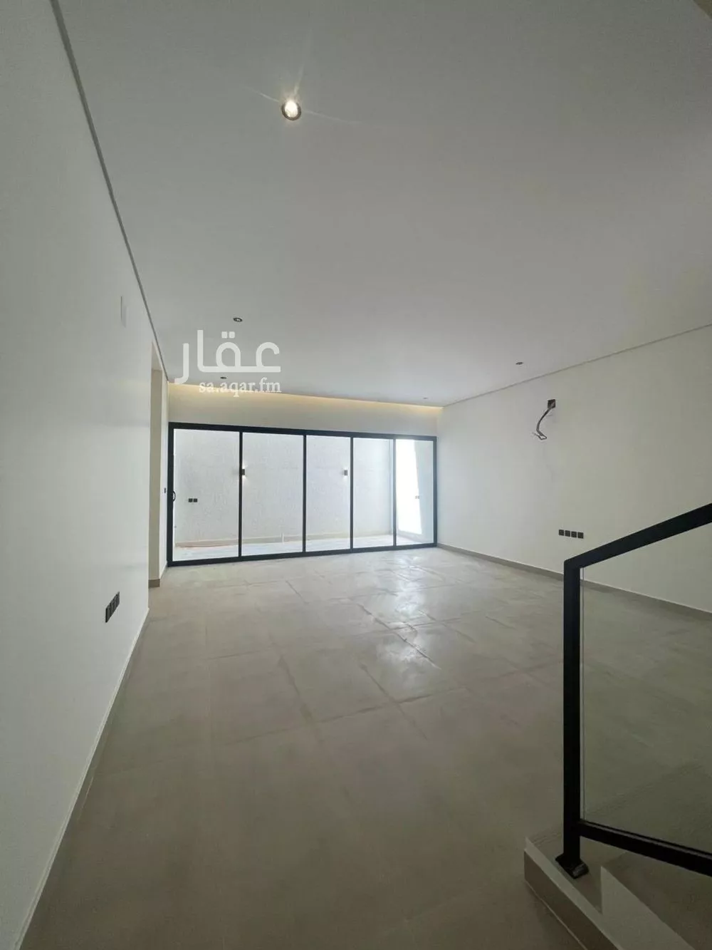 فيلا 5 غرف في الحزم 2