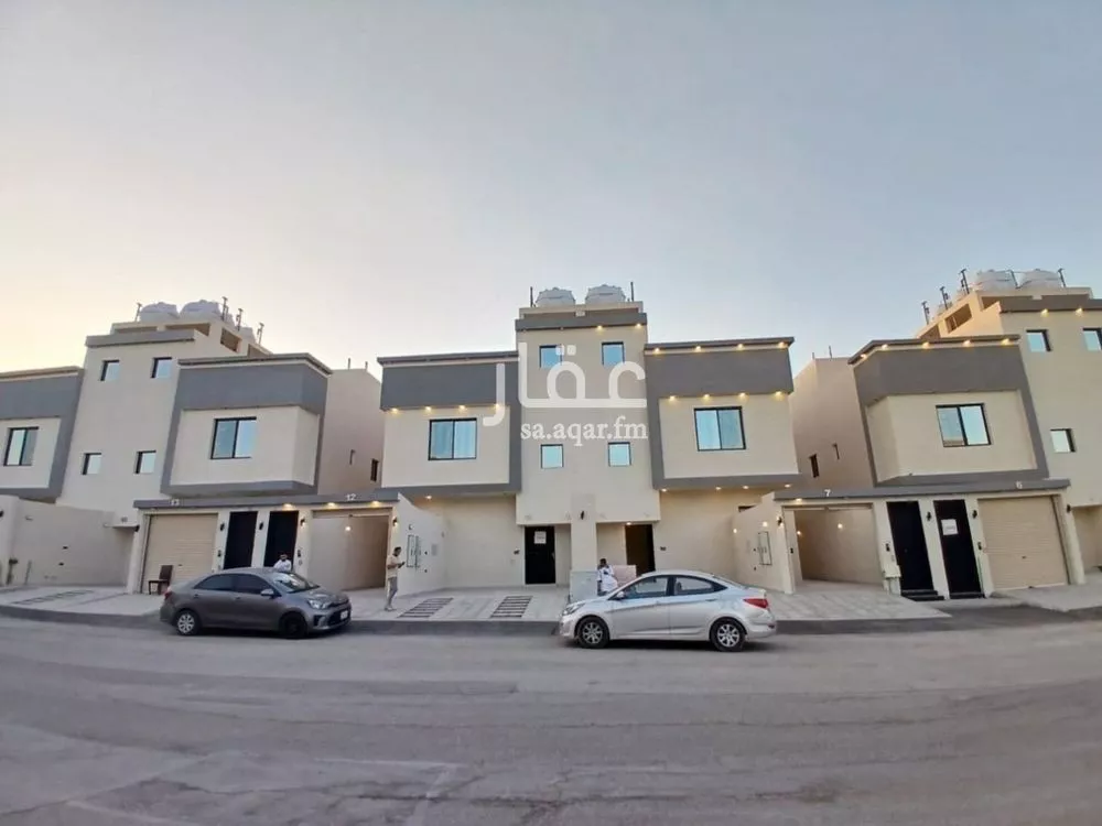 4 bedroom floor in Badr 1