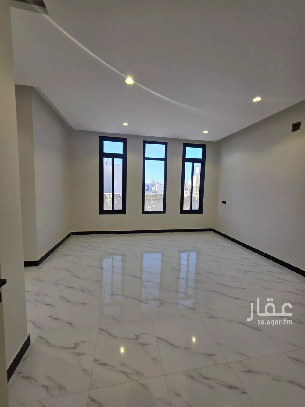 فيلا 6 غرف في ظهرة لبن 3