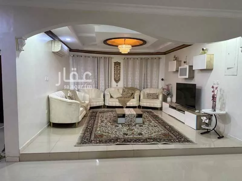 فيلا 4 غرف في ضاحية الملك فهد 5