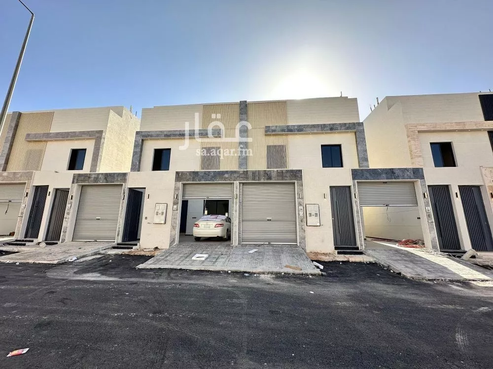 فيلا 5 غرف في عكاظ 2