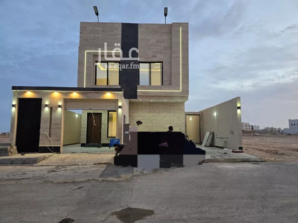 4 bedroom floor in Dahiat Namar 1