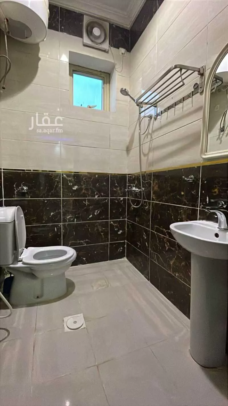 2 bedroom apartment in Al Rabwa, Jeddah 12