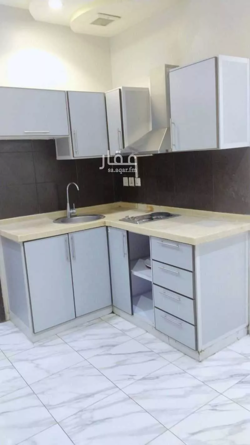 2 bedroom apartment in Al Safa, Jeddah 6