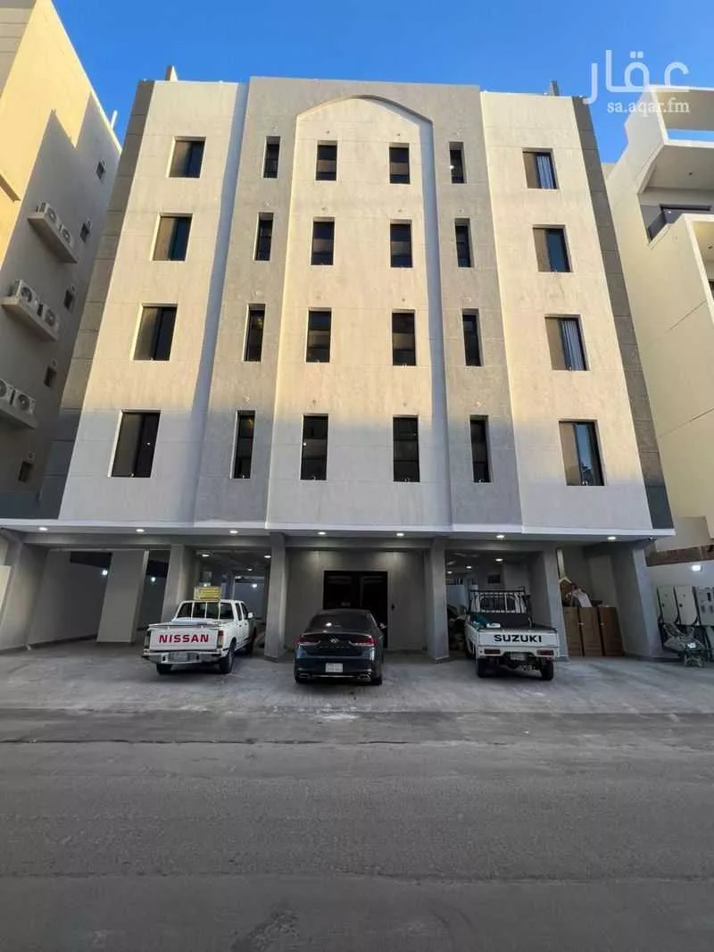 2 bedroom apartment in Al Aziziyah 5