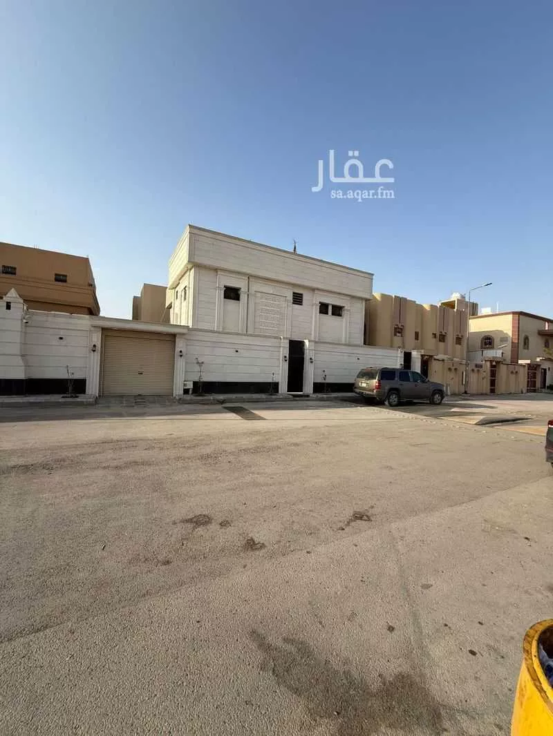 6 bedroom floor in Al Maizilah 1