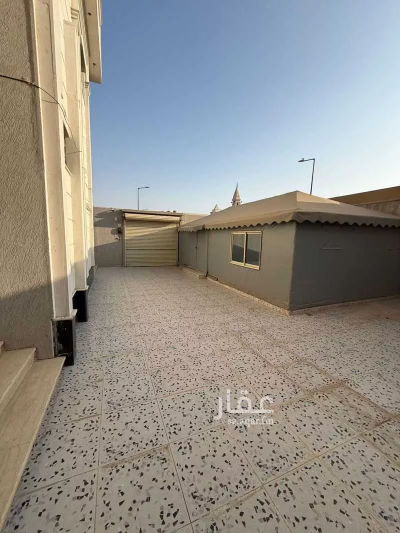 6 bedroom floor in Al Maizilah 5