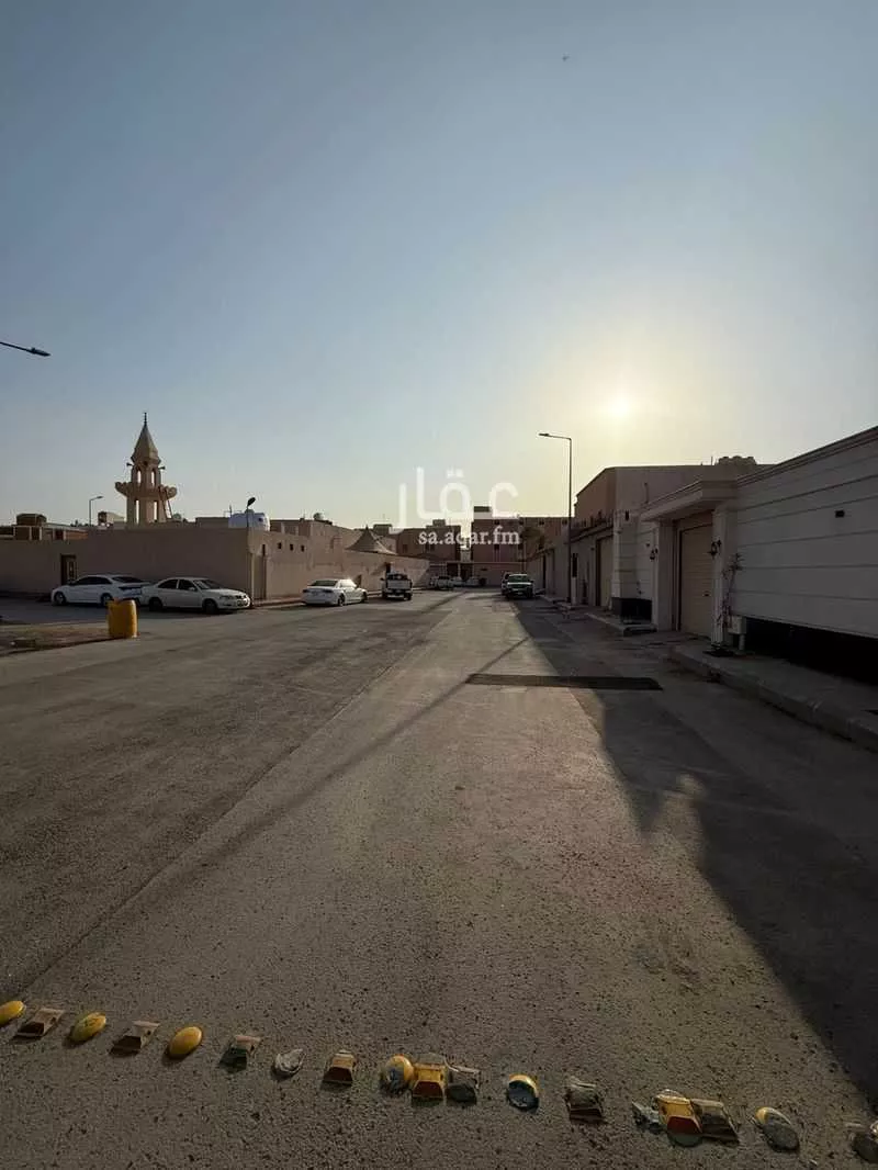 6 bedroom floor in Al Maizilah 3