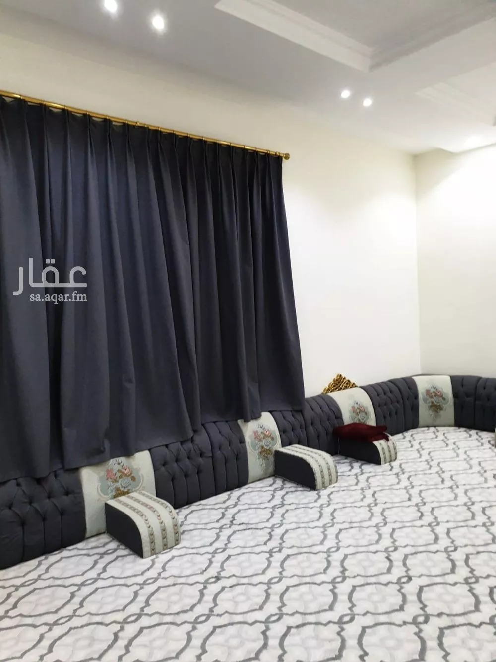 شقة 7 غرف في القادسية 4