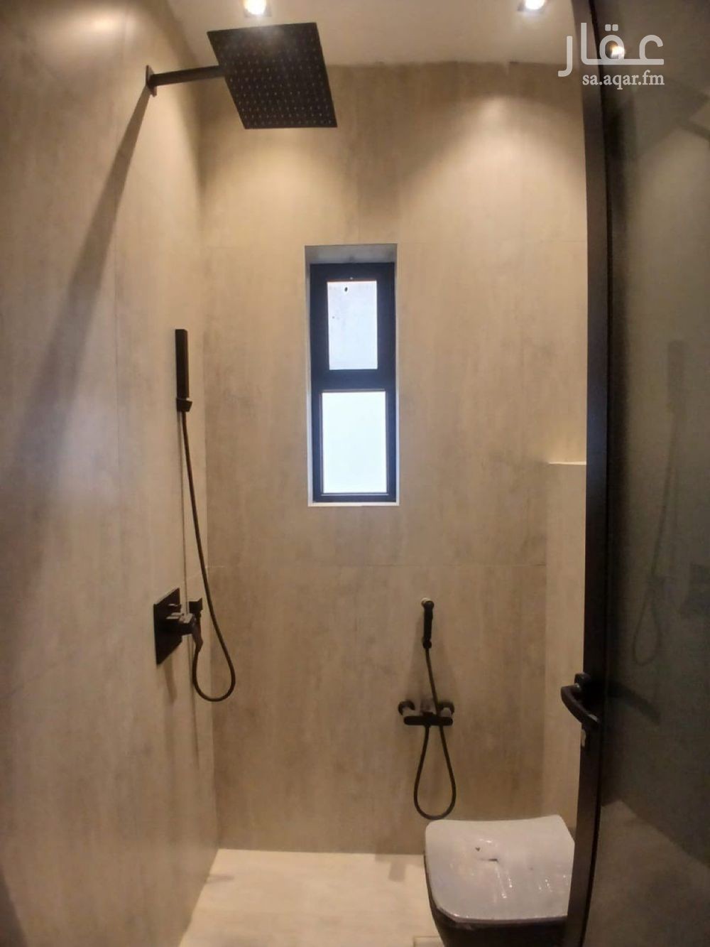4 bedroom villa in Al Bayan, Riyadh 7