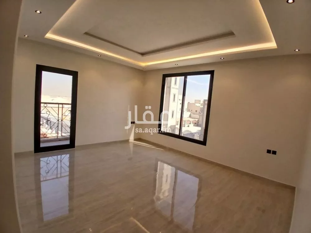 6 bedroom villa in Al Rimal 3
