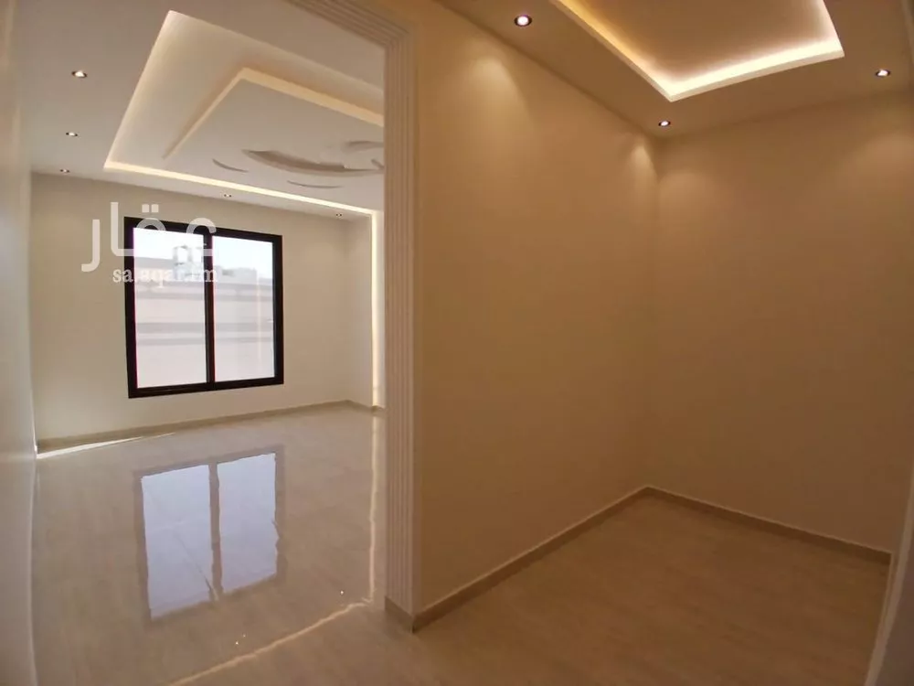 6 bedroom villa in Al Rimal 4