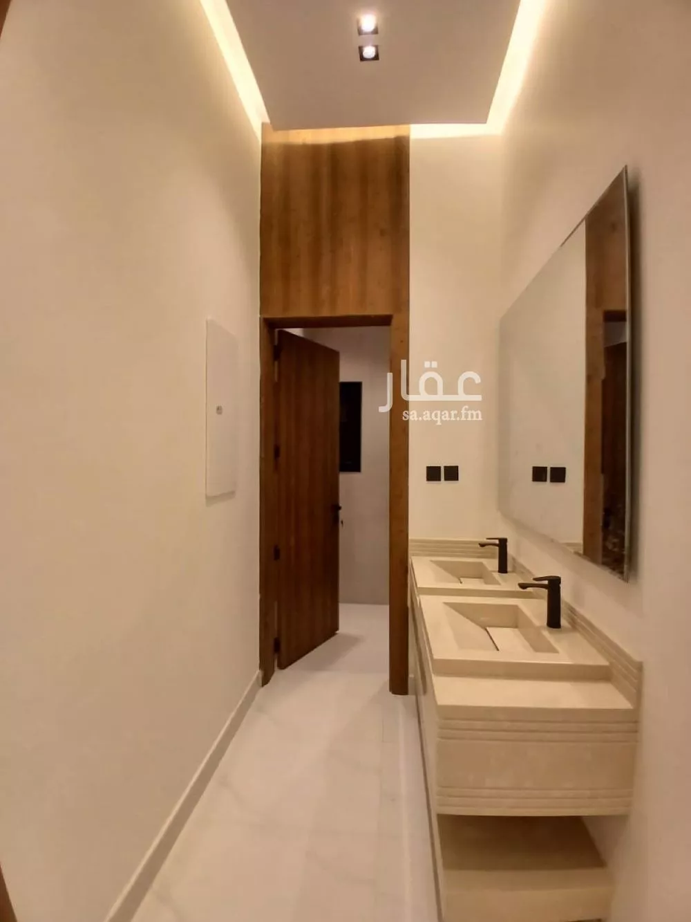 شقة 5 غرف في الشرق 3