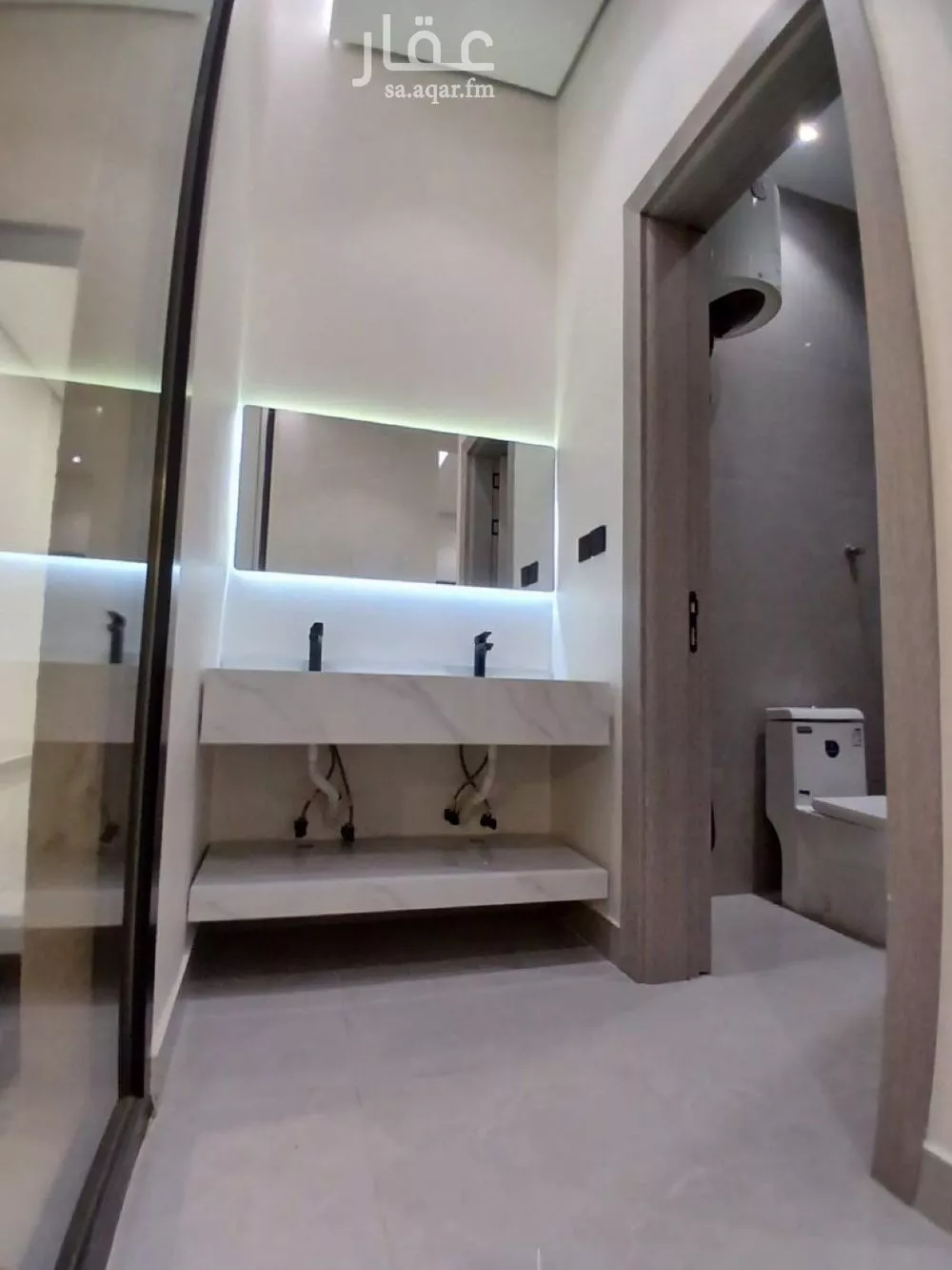 6 bedroom villa in Ash Sharq 3