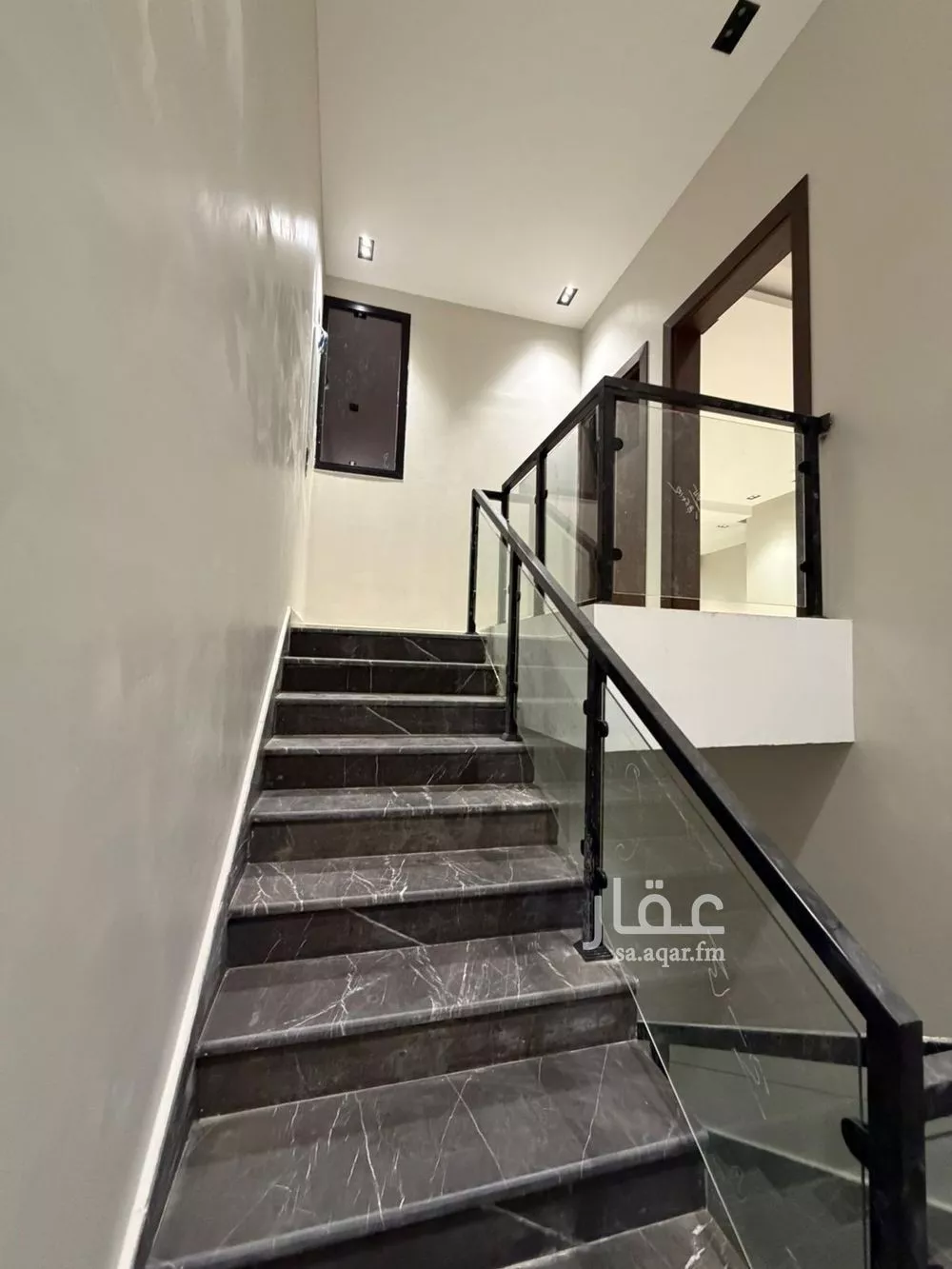 3 bedroom floor in Al Rimal 2