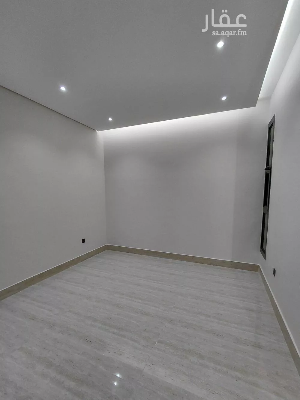 شقة 3 غرف في الرمال 5