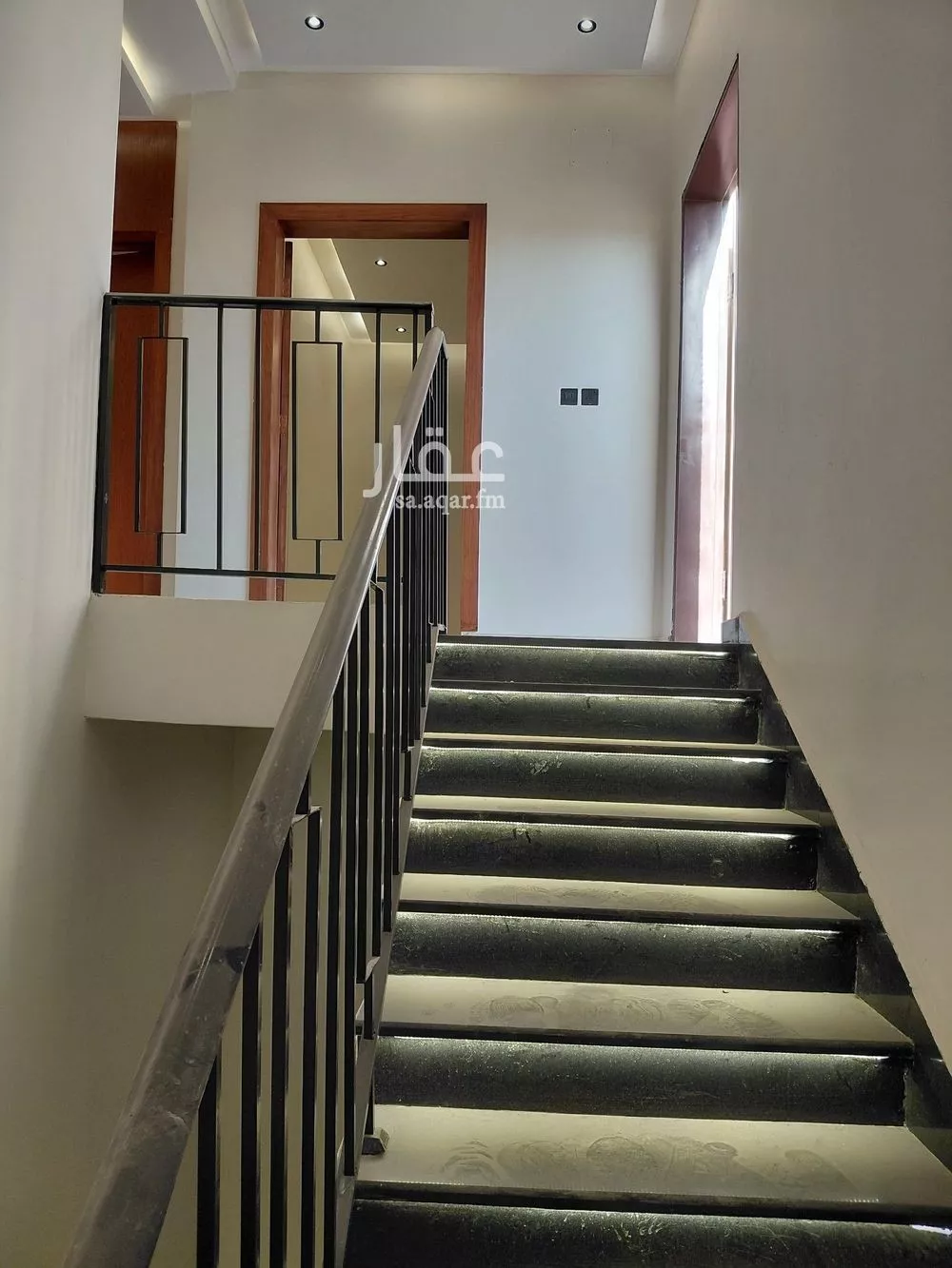 5 bedroom apartment in Al Janadriyah 5