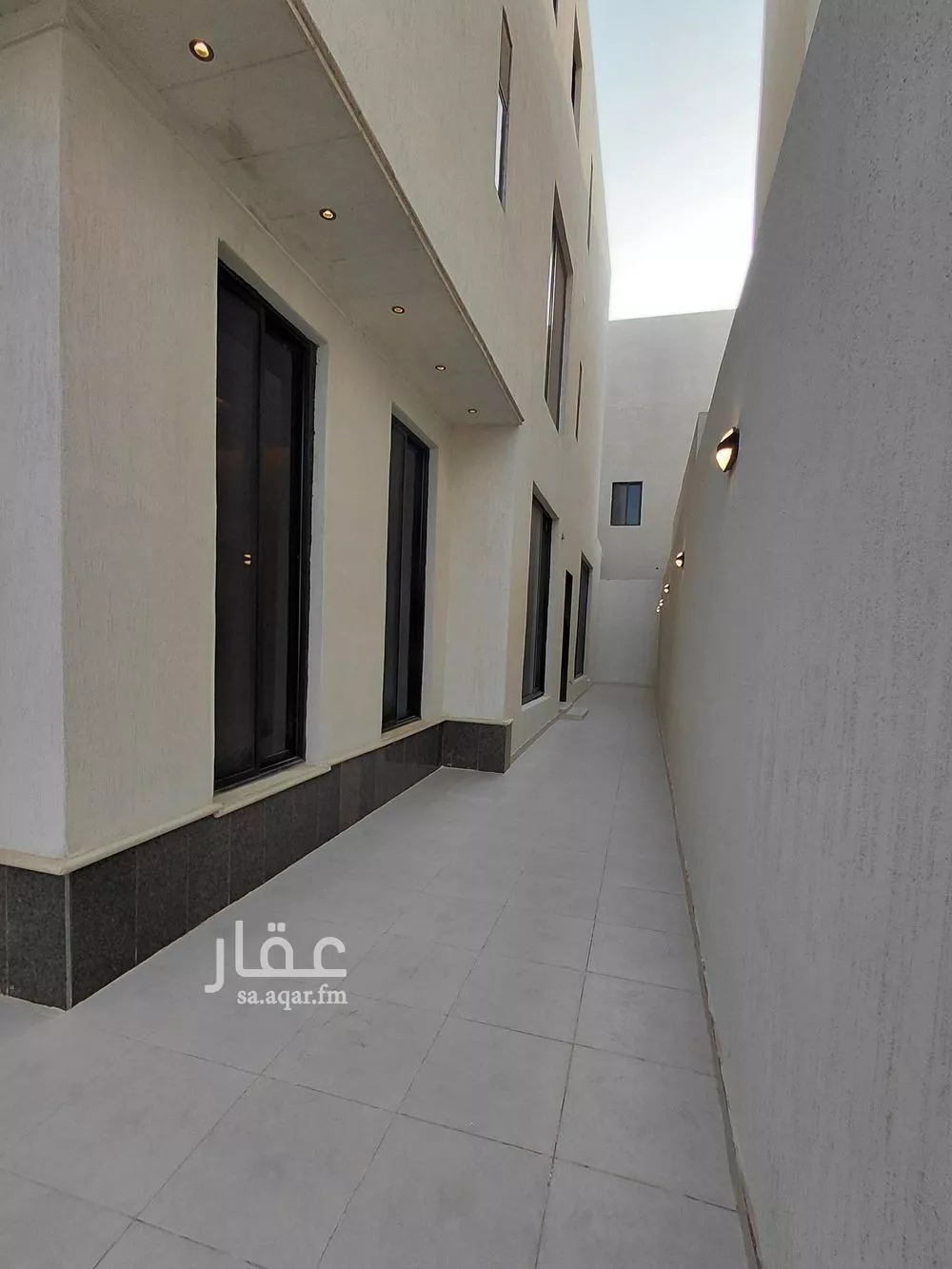 5 bedroom apartment in Al Janadriyah 3