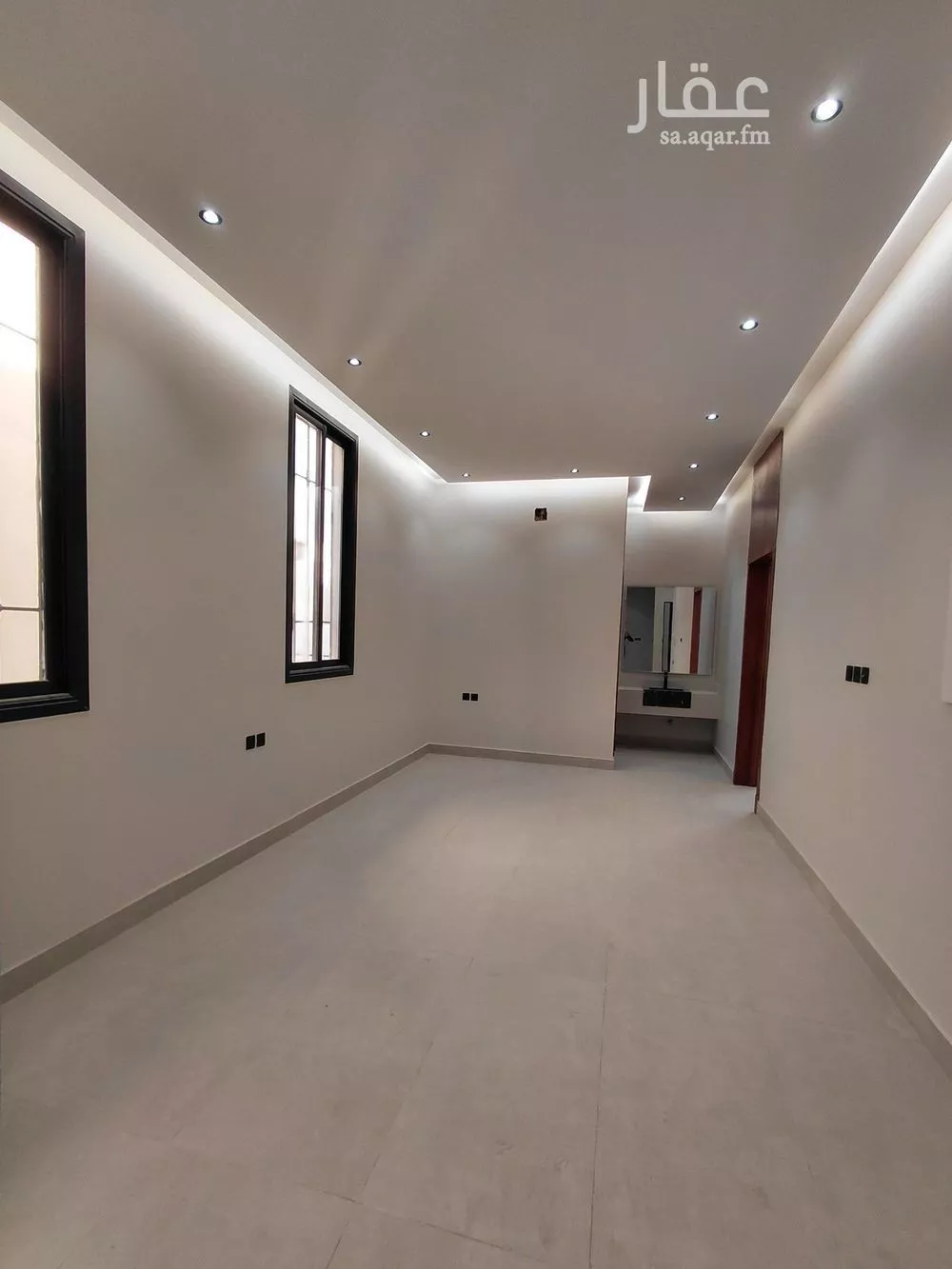 5 bedroom apartment in Al Janadriyah 4