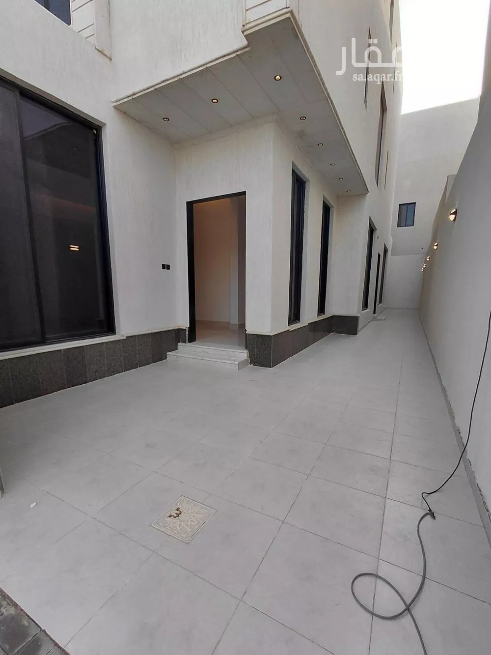 5 bedroom apartment in Al Janadriyah 2