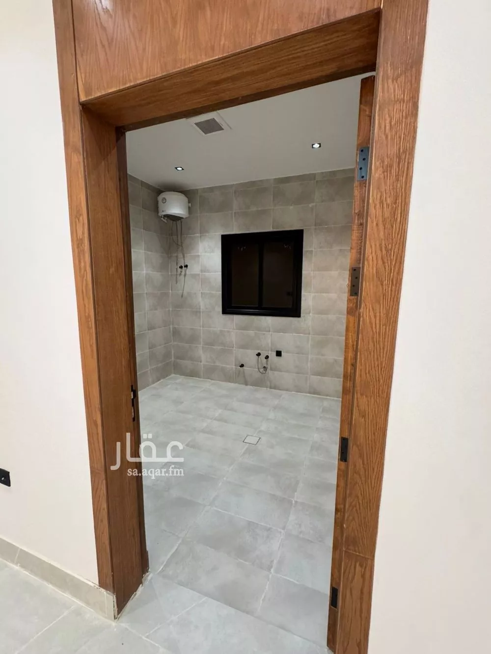 3 bedroom floor in Taibah 4