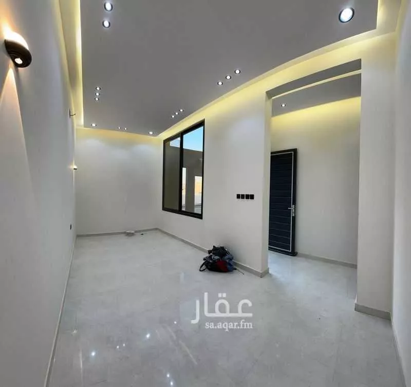 فيلا 5 غرف في الجنادرية 3