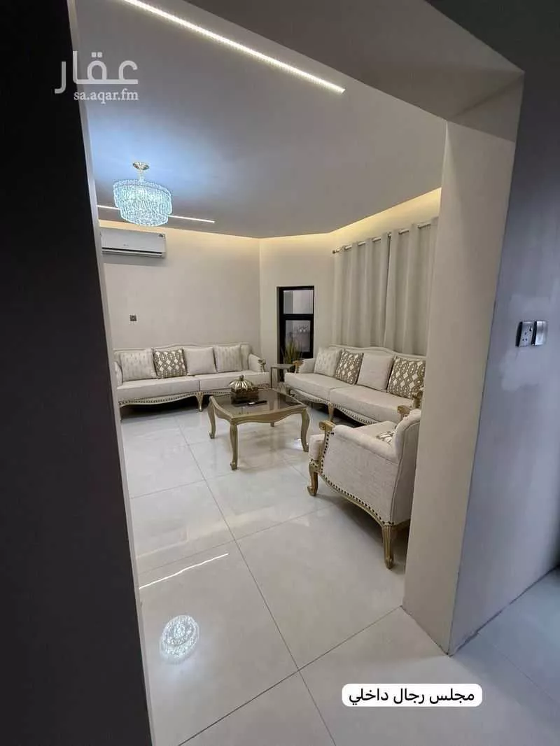 فيلا 7 غرف في الشراع 5