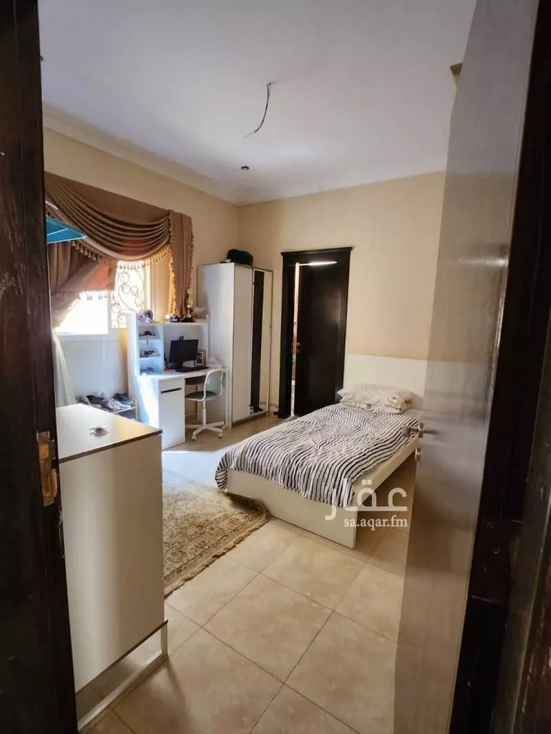 5 bedroom villa in Al Sahafah, Riyadh 14