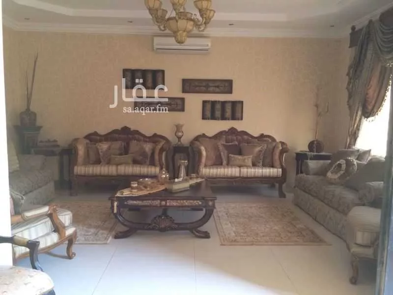 5 bedroom villa in Al Sahafah, Riyadh 7