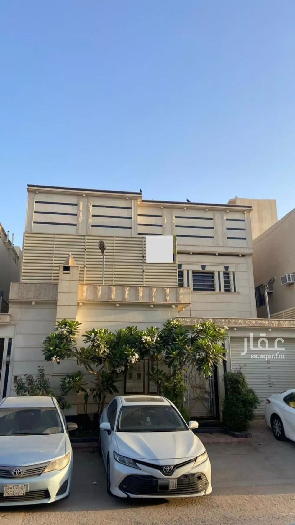 3 bedroom floor in Al Munsiyah 1
