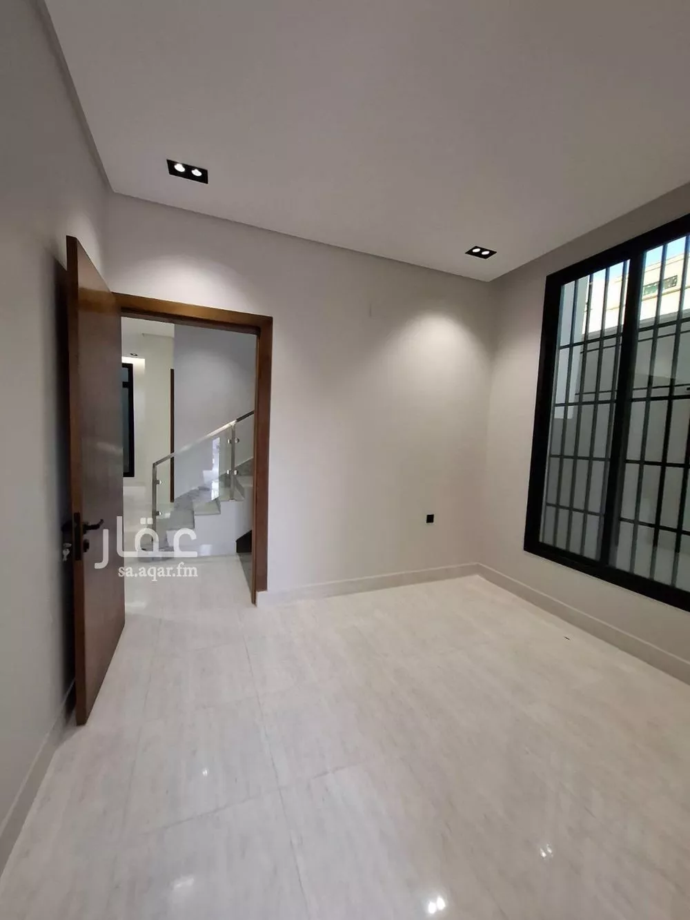 فيلا 5 غرف في طويق 2