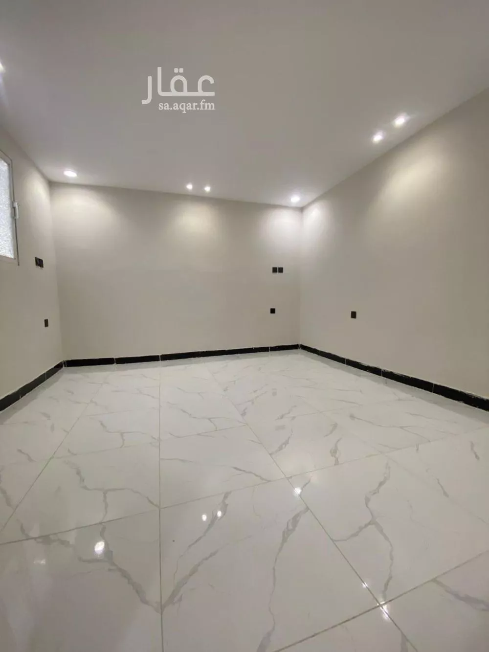 شقة 1 غرف في الخليج 4