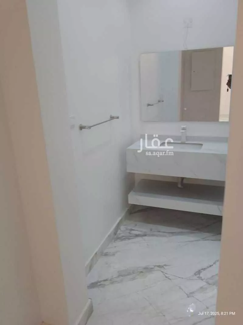 فيلا 5 غرف في الجنادرية 4