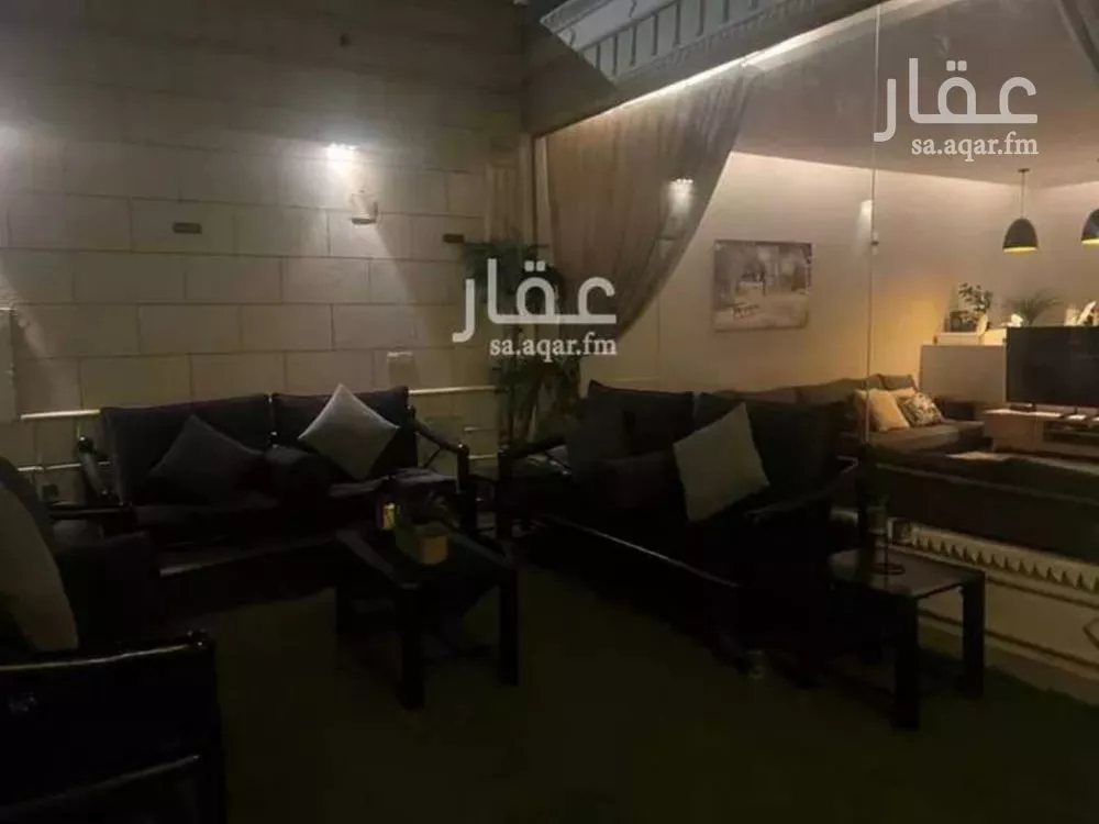 فيلا 7 غرف في الروضة 5