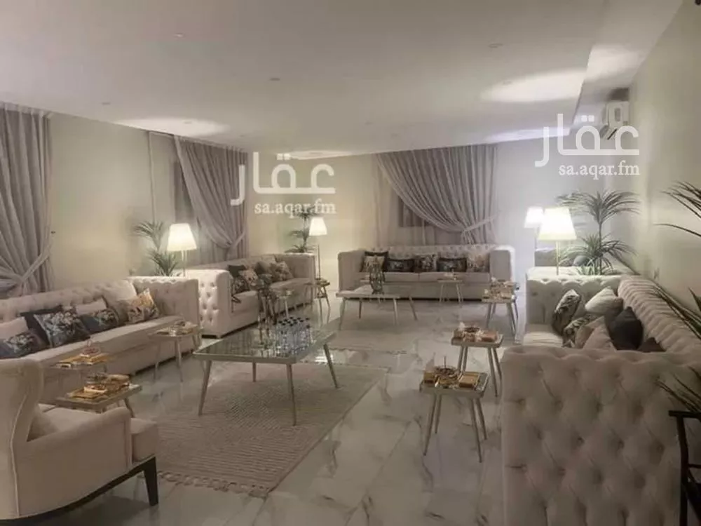 فيلا 7 غرف في الروضة 4