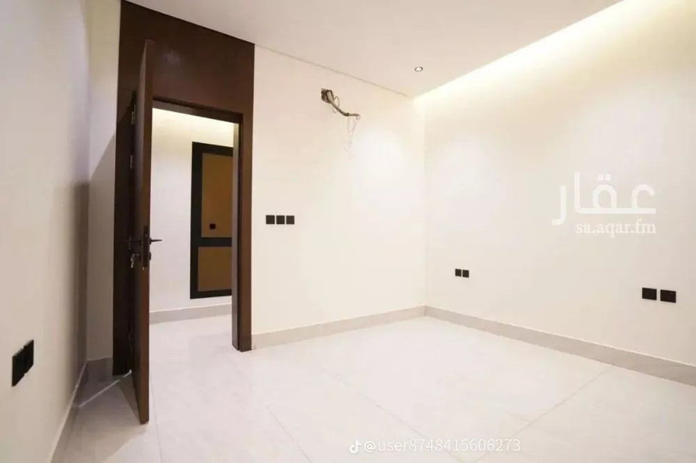 فيلا 4 غرف في عكاظ، الرياض 11