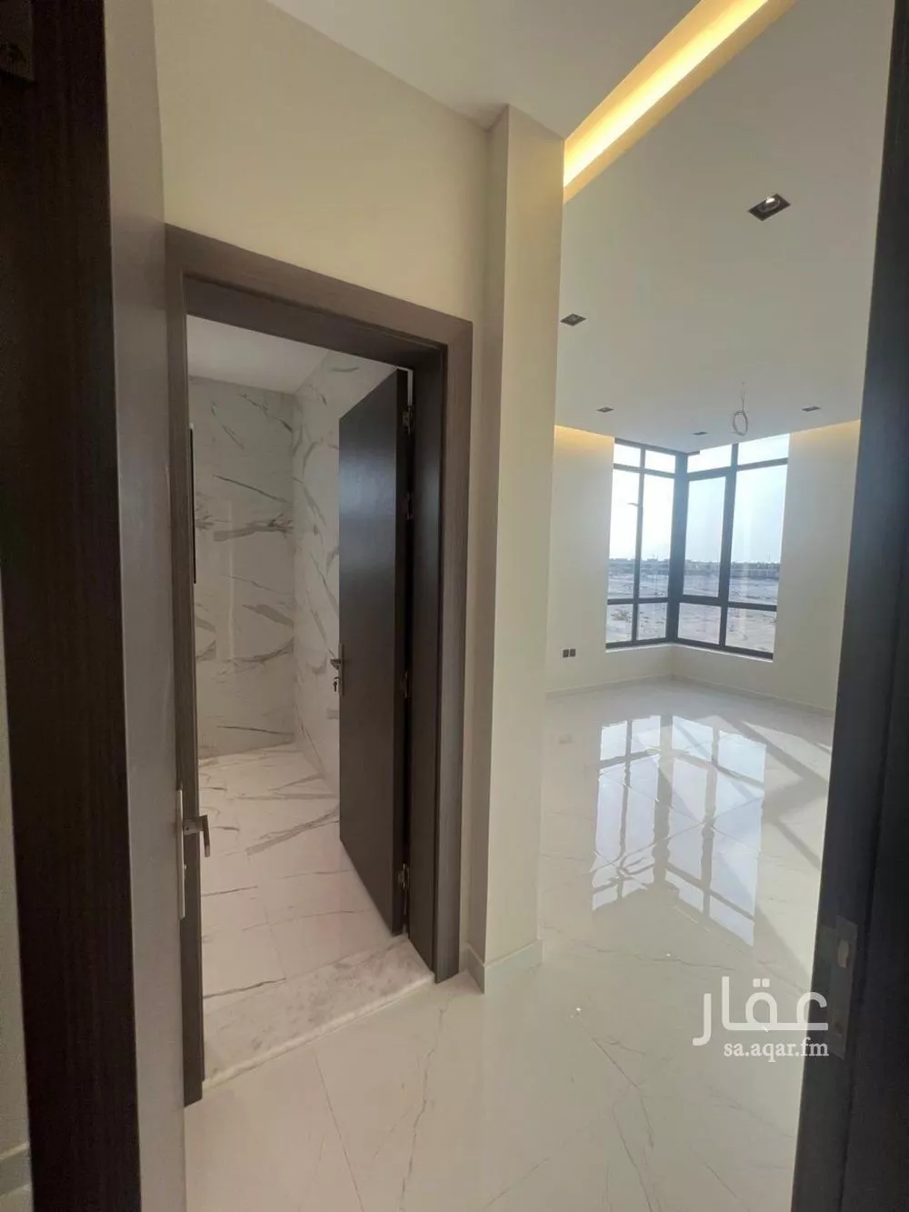 فيلا 5 غرف في السيف 2