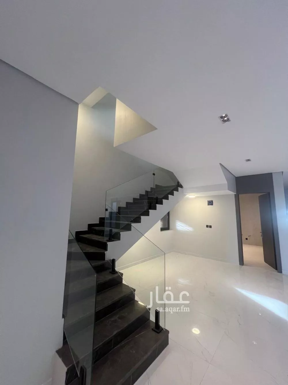 فيلا 5 غرف في السيف، الدمام 9