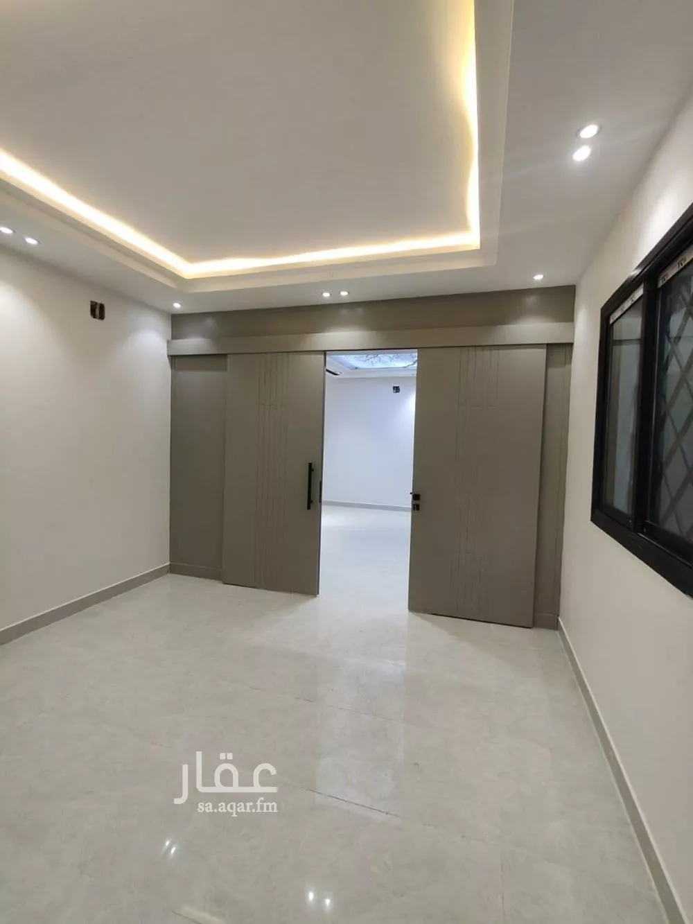 شقة 5 غرف في بدر 3