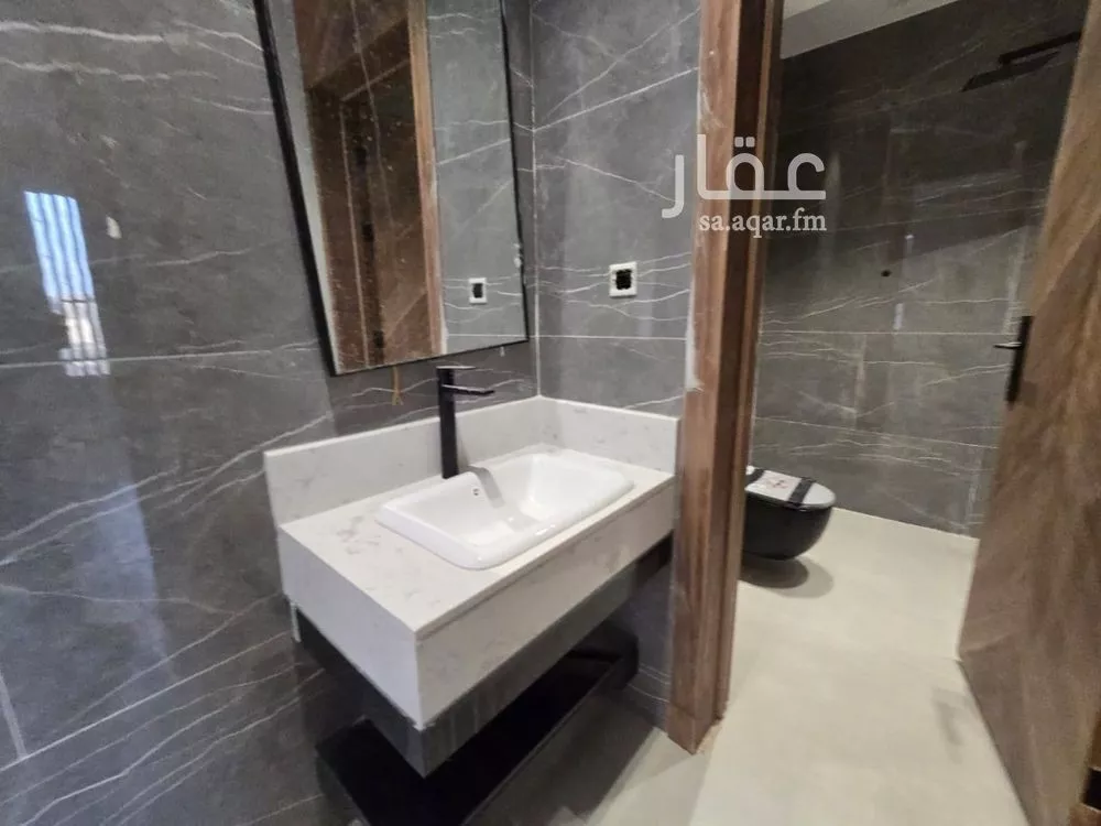 5 bedroom villa in Okaz 5