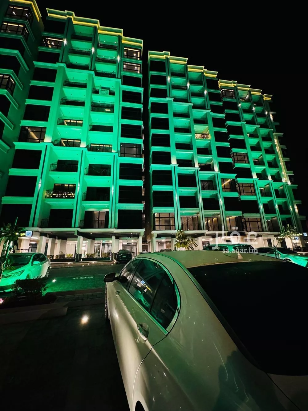 شقة 5 غرف في الشاطئ الغربي